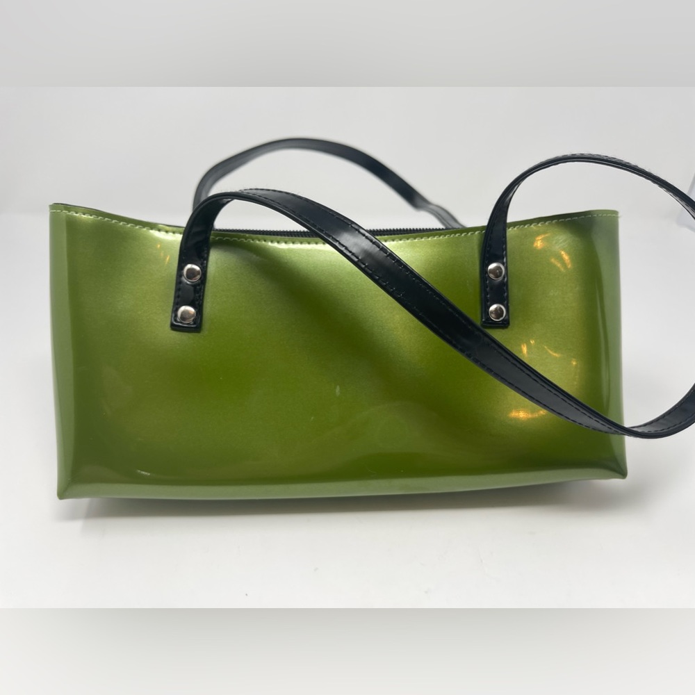 BEIJO: London, Paris, New York: Classic Green, Patent-Leather Handbag - Picture 2 of 10